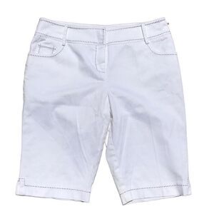 Eric Casual Women’s White And Black Seam Bermuda Shorts  - Size 12 - EUC Cute